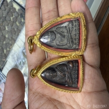 เตารีด หลวงปู่ทวด วัดช้างให้ พิมพ์ A เนื้อแร่