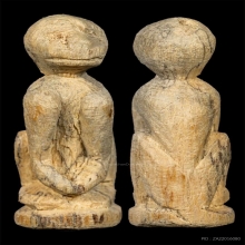 ลิงไม้แกะ หลวงปู่ทิม วัดละหารไร่ จ.ระยอง ปี2518 