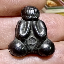 ปิดตาเมฆพัด สองหน้าท้องยันต์ พ่อเดิมพิมพ์ใหญ่ สวยสมบูรณ์