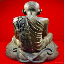 พระบูชา รุ่นแรก 9 นิ้ว หลวงปู่กาหลง เขี้ยวเเก้ว