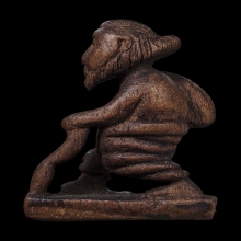 ชูชกไม้  หลวงปู่ทิม วัดละหารไร่