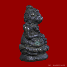 พระกริ่งหน้าตั๊กแตน พิมพ์บัวตุ่ม เนื้อสัมฤทธิ์