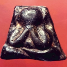 พระปิดตาหลวงปู่ภู่ วัดนอก พิมพ์เศียรตัดเหลี่ยม จ.ชลบุรี