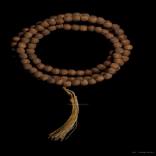 ติดที่2สมาคมสามพราน สร้อยประคำหลวงพ่ออุตตมะ เนื้อไม้