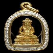 พระชัยวัฒน์ จอมสุรินทร์ เนื้อทองคำ