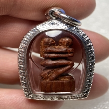 อิ่นไทใหญ่-ล้านนา เนื้อไม้แกะ