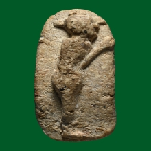 พระวัดพลับพิมพ์ยืนวันทาเสมา