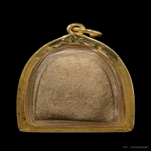 พระหลวงปู่บุญ วัดกลางบางแก้ว พิมพ์ซุ้มรัศมี เนื้อผงผสมว่าน