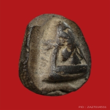 พระปิดตาเนื้อผงคลุกรักเก่า