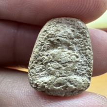 พระวัดพลับ พิมพ์ ตุ๊กตาเล็ก  (เนื้อจ้ดสุดๆ)