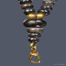 สร้อยประคำ เนื้อผงคลุกรัก ชุดทองคำ