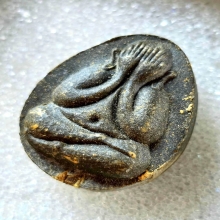 ปิดตามหาลาภหรือปิดตาหลังเต่าตะกรุด2ดอก