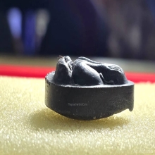 ปิด ตา ปลด หนี้ หลัง ยันต์ ตรี 