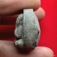 พระปิดตากนกข้างหลวงปู่โต๊ะ