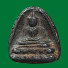 กลีบบัวหลวงพ่อชม วัดสิงห์ จ.เพชรบุรี