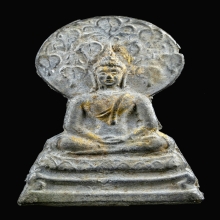 พระปรกโพธิ์ พิมพ์สมาธิ เนื้อชินเงิน กรุวัดปงยางคก ลำปาง