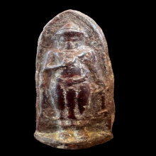 พระร่วงหลังลายผ้าลพบุรี