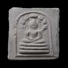 พระผงมงคลมหาลาภ พิมพ์กลาง ปี 2499