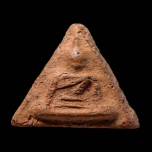 พระนางพญา กรุโรงทอ