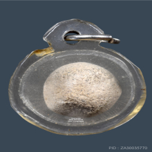 ลูกอมผง(เลี่ยมเดิม) หลวงพ่อสงวน วัดไผ่พันมือ