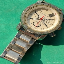 นาฬิกา 2 เรือน