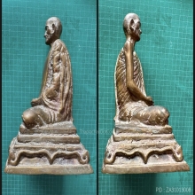 พระบูชาหลวงพ่อพรหม ฐานเหลี่ยม5“ ปี11ไม่มีเล็บมือ