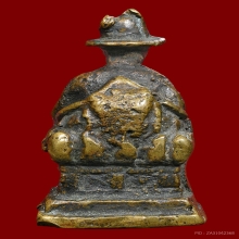 รูปหล่อนั่งเต็มองค์สมเด็จพระเจ้าตากสินมหาราช  วัดสุทัศน์