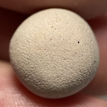 ลูกอมหลวงพ่อสงวน วัดไผ่พันมือ จ.สุพรรณบุรี