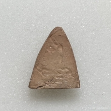 พุทโธน้อยคุณแม่บุญเรือน รุ่นแรก  พิมพ์กลาง เนื้อดิน พ.ศ.2494