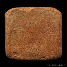 นกบัวฟันปลา หลวงพ่อปาน เนื้อดินสีส้มเข้ม(หายาก)ปี2460สภาพสวย