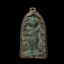 พระกำแพงลีลา เนื้อชินเงิน กรุอาวาสน้อย จ.กำแพงเพชร