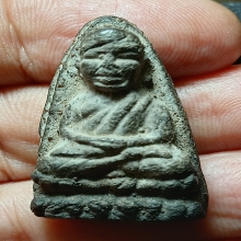 ...หลวงพ่อทวดเนื้อว่าน วัดนาประดู่...