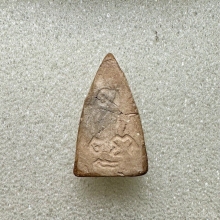 พระพุทโธน้อย พิมพ์ เล็ก หน้าตุ๊กตา เนื้อดิน รุ่นแรก ปี2494 