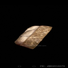 พระปิดตามหาเสน่ห์ (รุ่นแรก) เนื้อผงเกสร หลวงปู่โต๊ะ ปี 2518