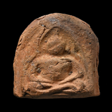 หลวงปู่บุญ วัดกลางบางแก้ว เนื้อดิน พิมพ์ซุ้มแหลม