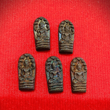 หลวงปู่แหวน รุ่นแรก ปี16 5 องค์ บล็อคหูสั้น