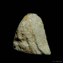 พระปิดตาพิมพ์แขนกลม เนื้อผงพุทธคุณลงกรุ หลวงปู่ศุขปลุกเสก