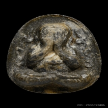 พระปิดตากนกข้าง หลวงปู่โต๊ะ เนื้อผงใบลาน พ.ศ. 2522