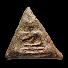 พระนางพญา กรุโรงทอ  พิษณุโลก