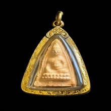 พระพุทโธน้อย พิมพ์เล็กหน้าตุ๊กตา แม่ชีบุญเรือน ปี 2494