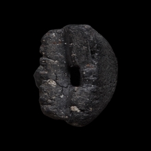 หลวงพ่อทวดวัดประสาท เนื้อสมเด็จหลายชิ้นในองค์