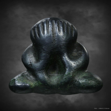 พระปิดตาหลวงพ่อปล้อง วัดหลุมดิน พิมพ์ใหญ่ จานเล็กนิยม