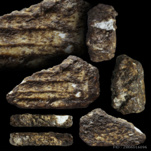 ชิ้นส่วนพระสมเด็จบางขุนพรม พิมพ์เส้นด้าย