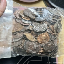 แพ็ค 100เหรียญสวยกริบฯเหรียญหลวงปู่แหวน หลังภปร.เล็ก ปี2521