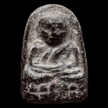 พระหลวงปู่ทวด พิมพ์พระรอด เนื้อว่าน รุ่น 1/1 ร่มเย็น ปี 2536