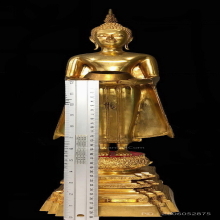 พระบูชาหลวงพ่อวัดบ้านแหลมอุ้มบาตรสูง 20 นิ้ว ปิดทองคำแท้