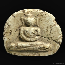 พระวัดพลับพิมพ์สมาธิเข่ากว้าง