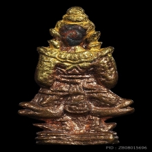 ท้าวเวสสุวรรณรุ่นแรก หลวงปู่แผ้ว รุ่นฉลองอายุ๘๘ปี สภาพสวยมาก