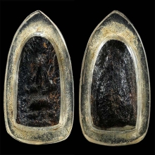 พระปิดตาเนื้อผงคลุกรักองค์จิ๋ว