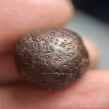 ลูกอมเนื้อผงคลุกรัก